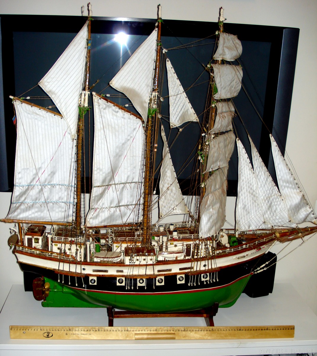 Огромная модель парусника 19 века,  Англия, сер ХХ в.