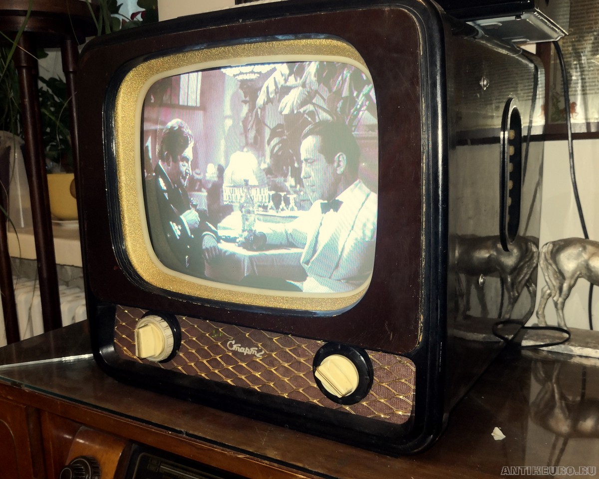 Телевизионный приёмник, телевизор "Старт-2" СССР 1957 года, переделка.